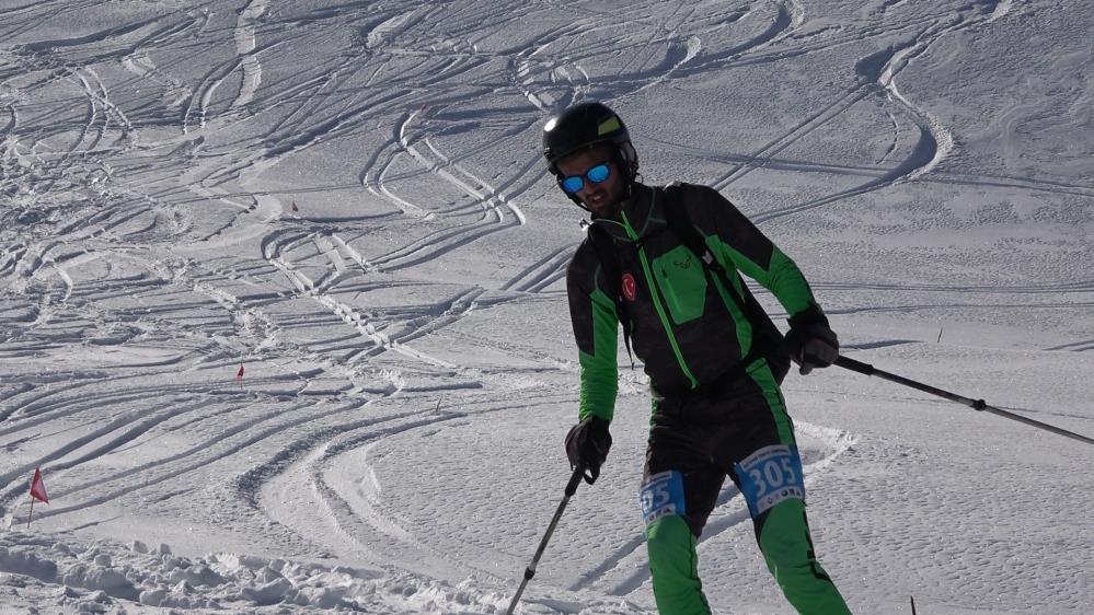 Gençler ve Büyükler Dağ Kayağı Türkiye Şampiyonası Rize’de yapıldı