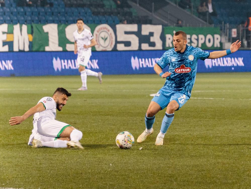 Rizespor-Denizlispor maçı fotoğrafları