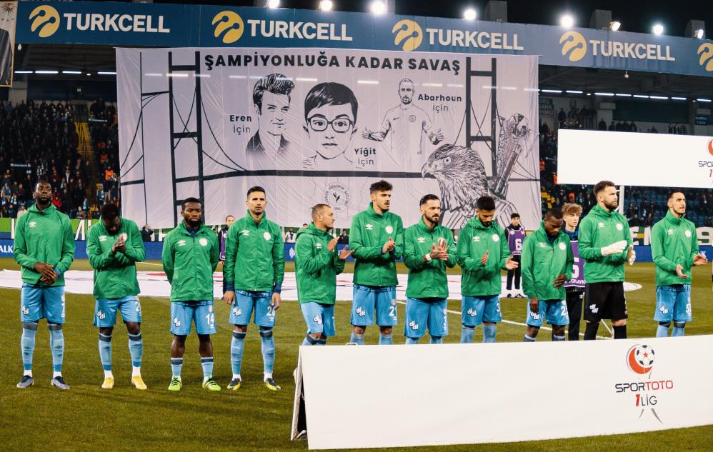 Rizespor-Denizlispor maçı fotoğrafları