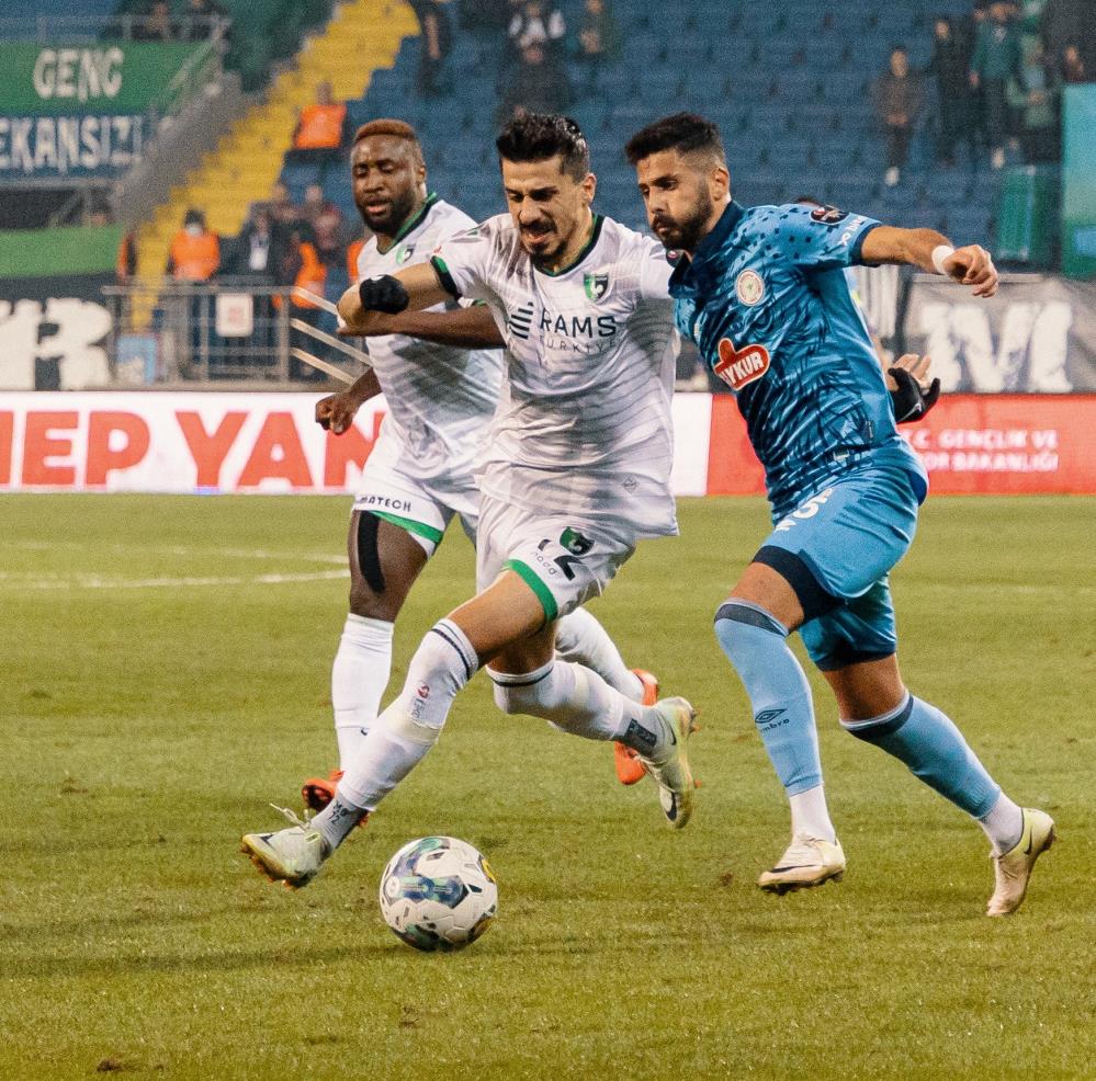 Rizespor-Denizlispor maçı fotoğrafları