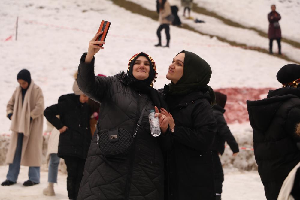 Ayder Kardan Adam Festivali'nin son günü renkli görüntülere sahne oldu