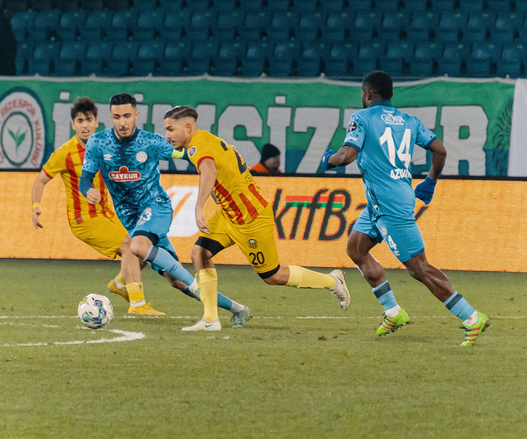 Çaykur Rizespor-Yeni Malatyaspor maçı fotoğrafları