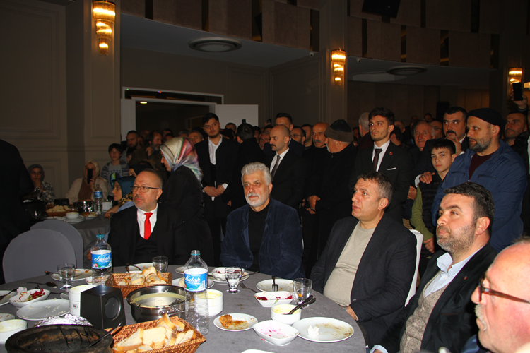 MHP Rize iftarda buluştu