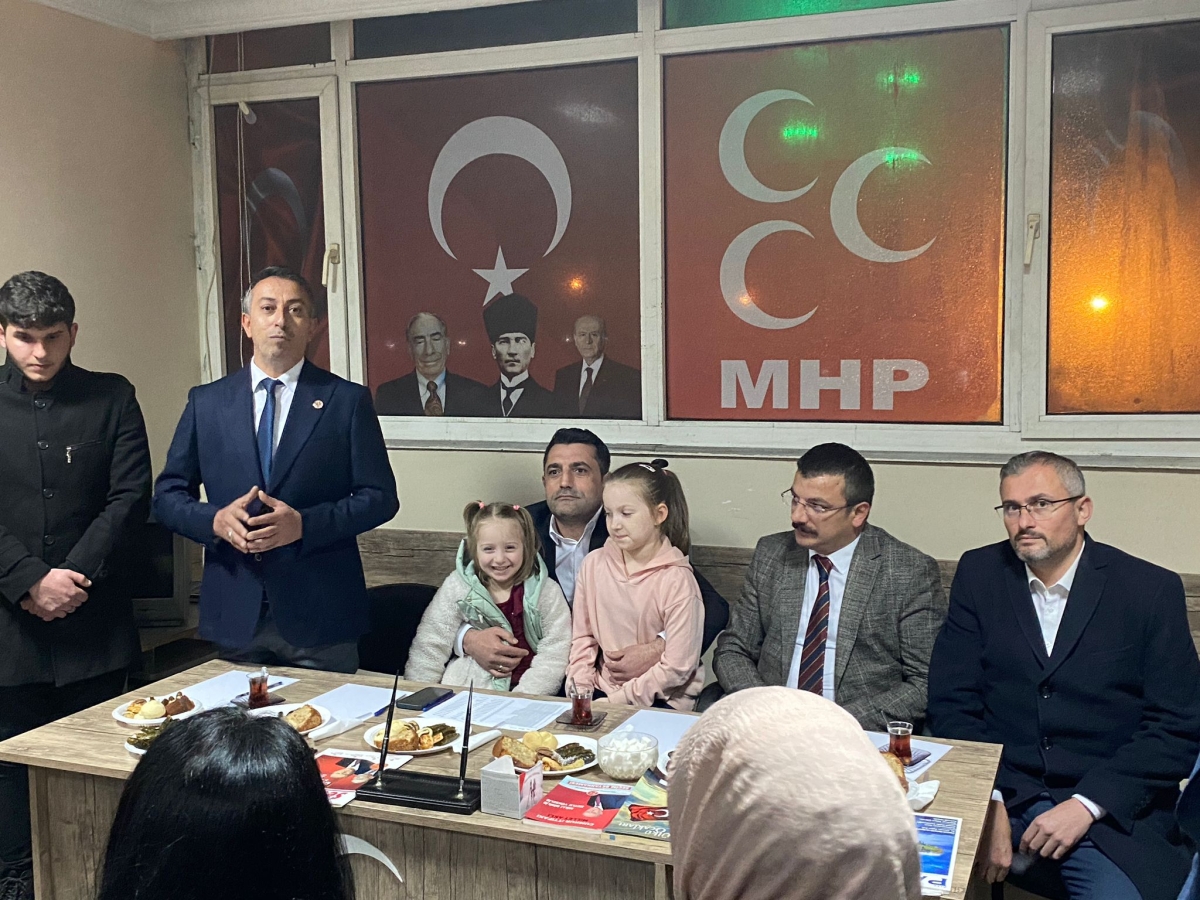 MHP Rize’den Pazar çıkarması