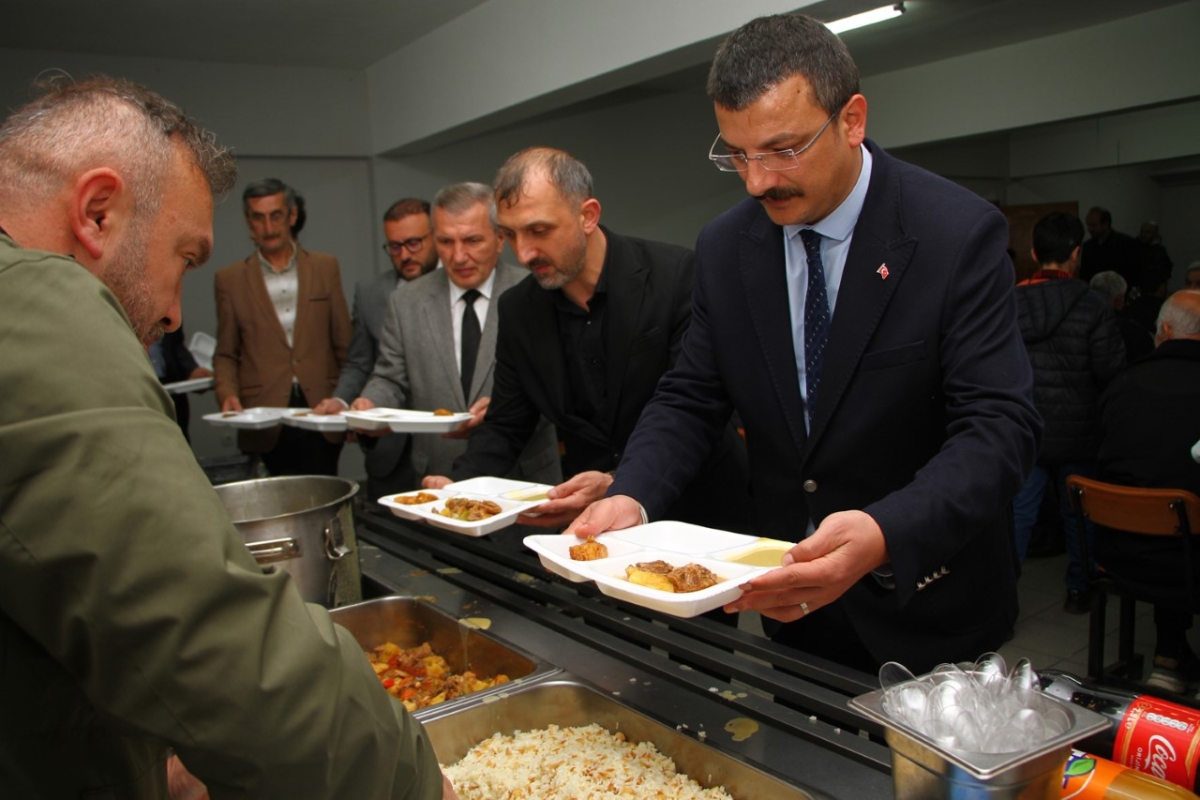MHP’li adaylar ilgiyle karşılanıyor