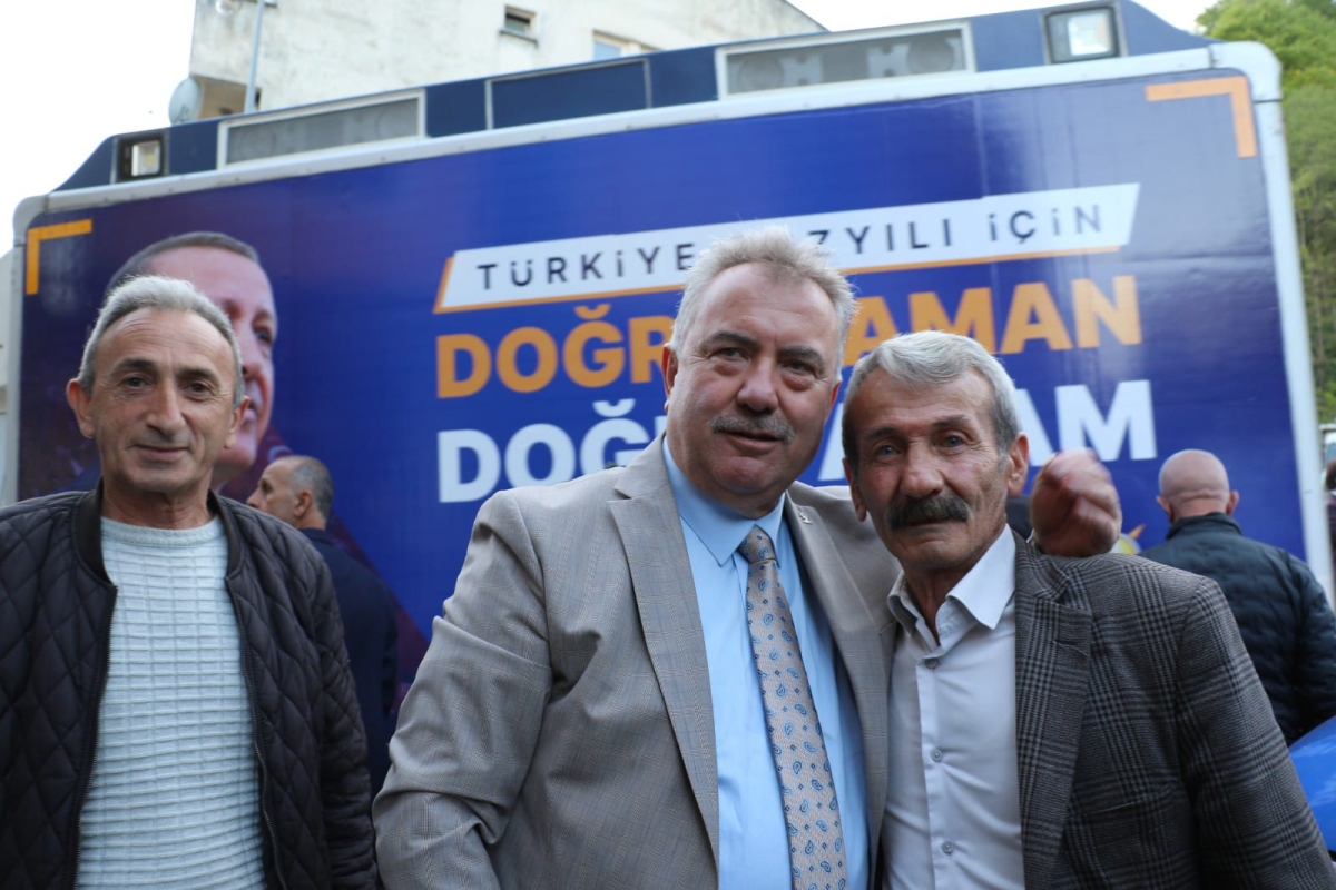Yılmaz Katmer Rize'yi geziyor