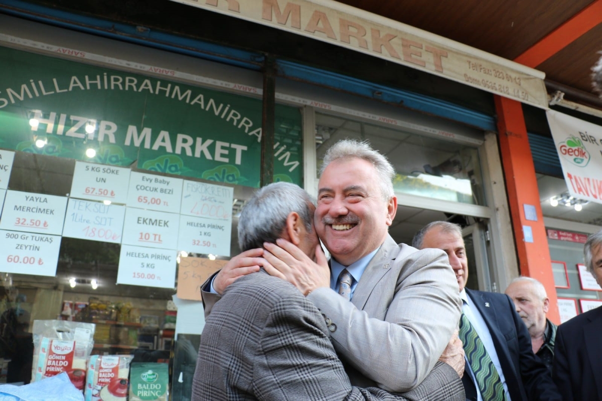 Yılmaz Katmer Rize'yi geziyor