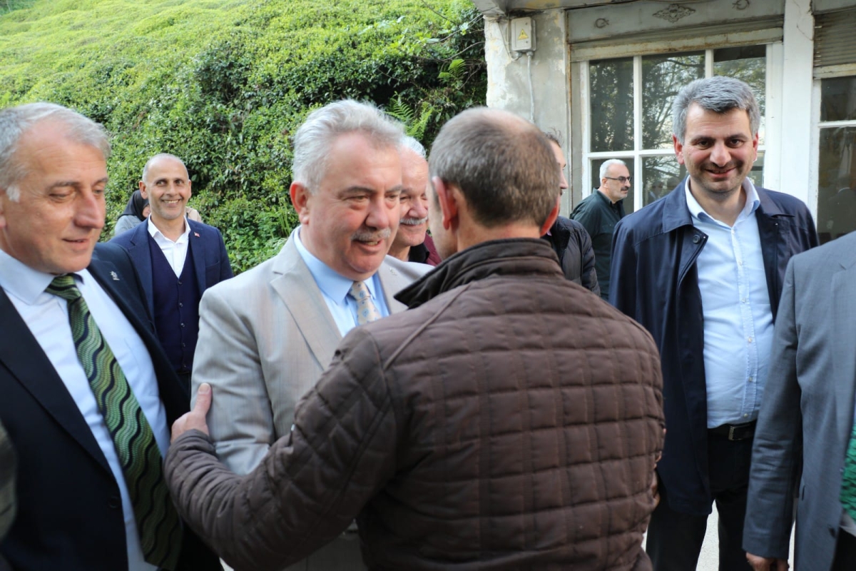 Yılmaz Katmer Rize'yi geziyor