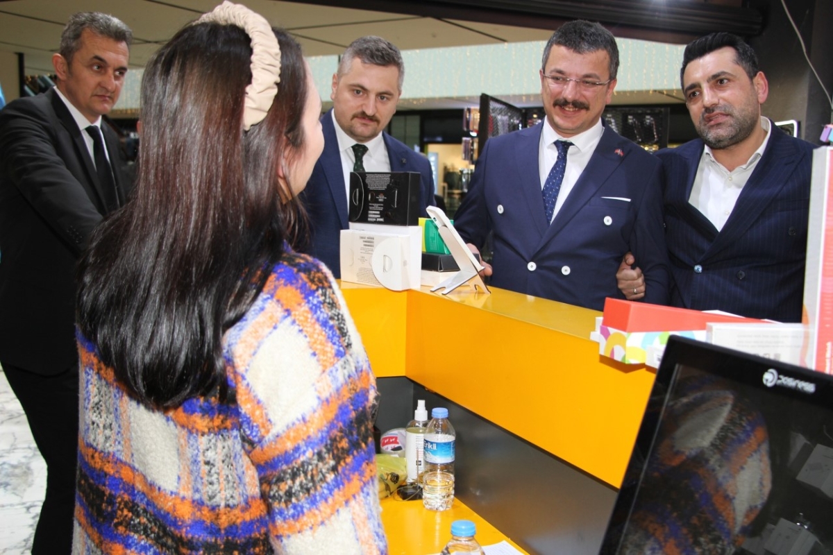 MHP Rize'yi karış karış geziyor