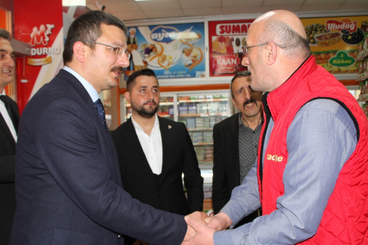 MHP Rize Milletvekili adayları gezilerini sürdürüyor