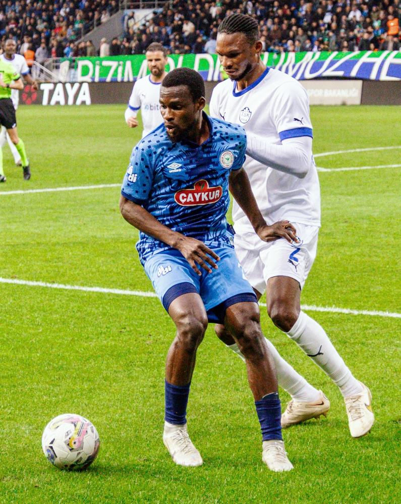 Rizespor-Tuzlaspor maçı fotoğrafları