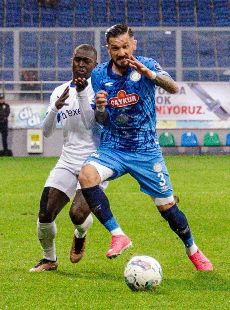 Rizespor-Tuzlaspor maçı fotoğrafları