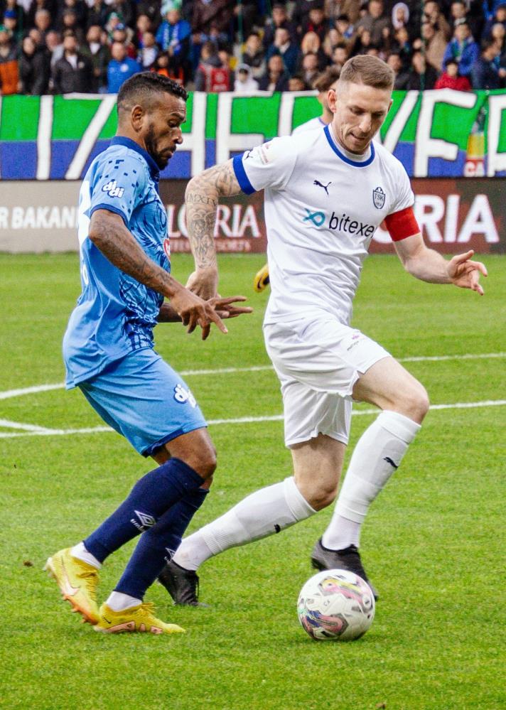 Rizespor-Tuzlaspor maçı fotoğrafları