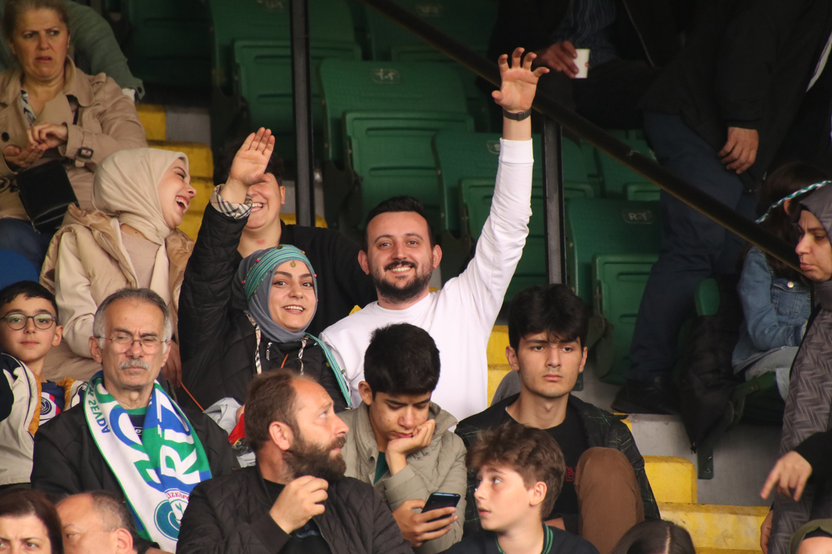 ÇAYKUR Rizespor'un şampiyonluk kutlamaları başladı