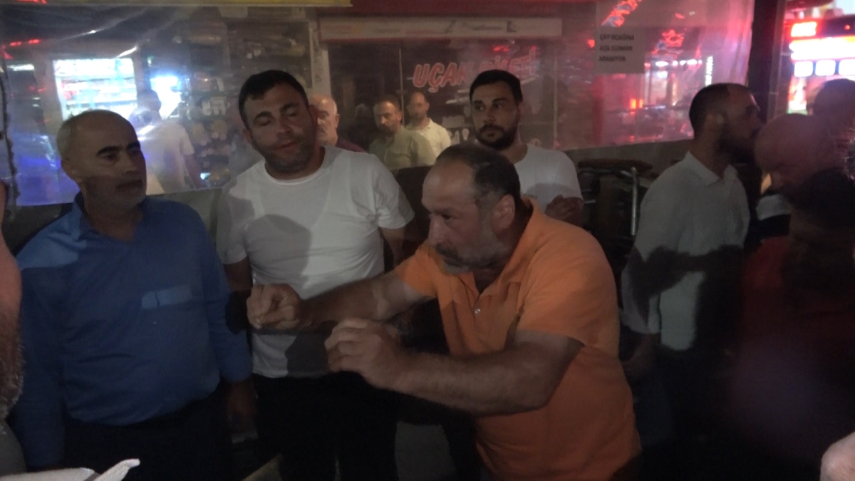 Rize'de dolmuş şoförleri başkanları İsmail Uzunsakal için eylem yaptı