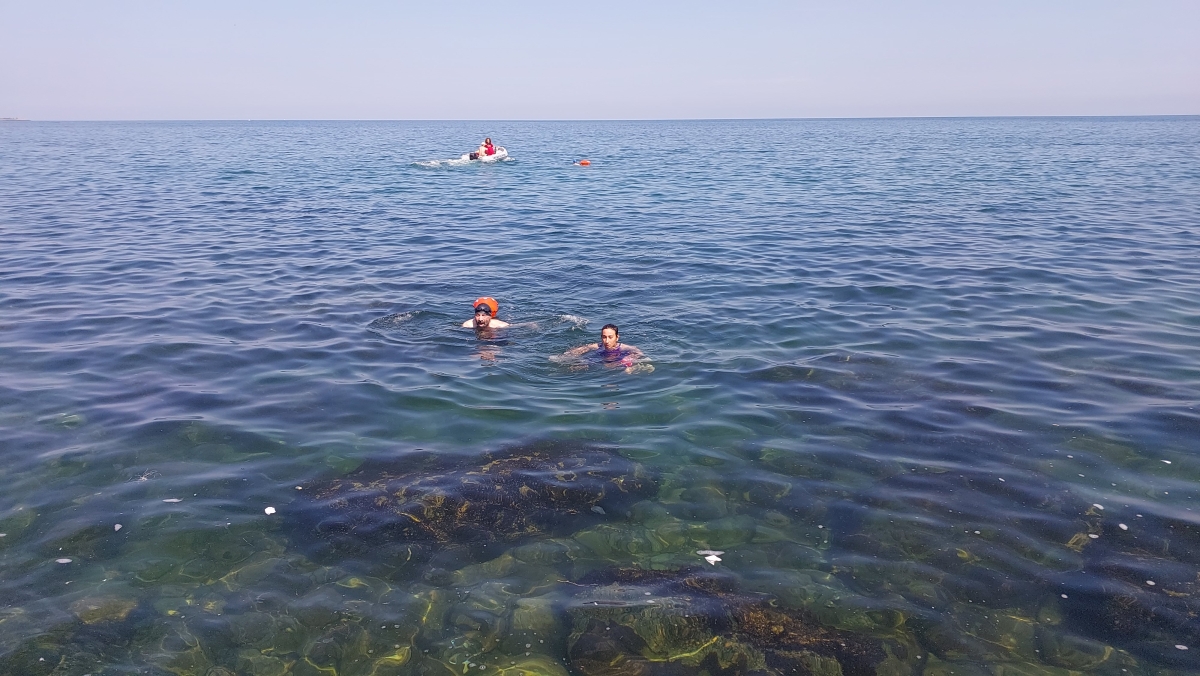 Rize'de 15 Temmuz için 4 kilometre boyunca yüzdüler