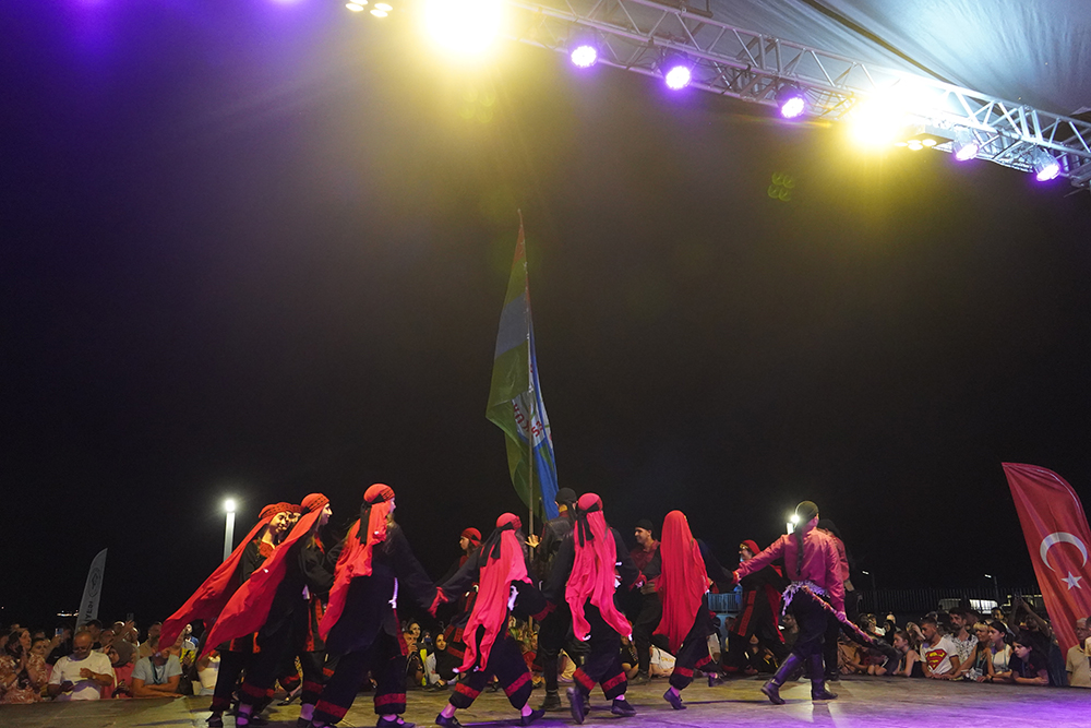 12. Tulum ve Kemençe Festivali'nde renkli görüntüler