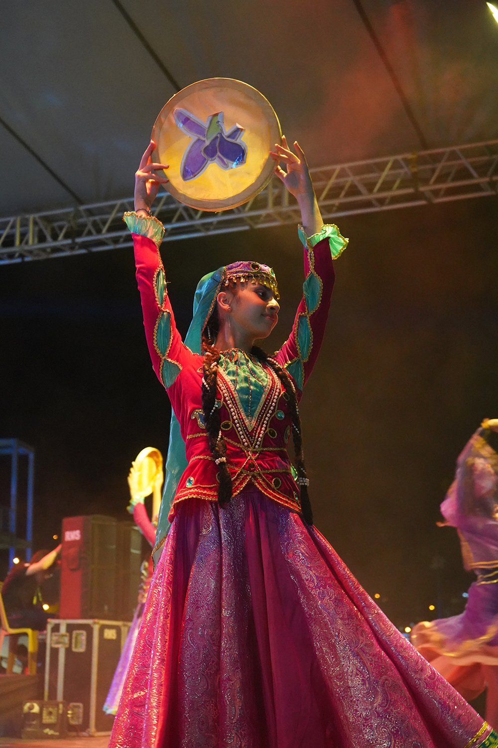 12. Tulum ve Kemençe Festivali'nde renkli görüntüler