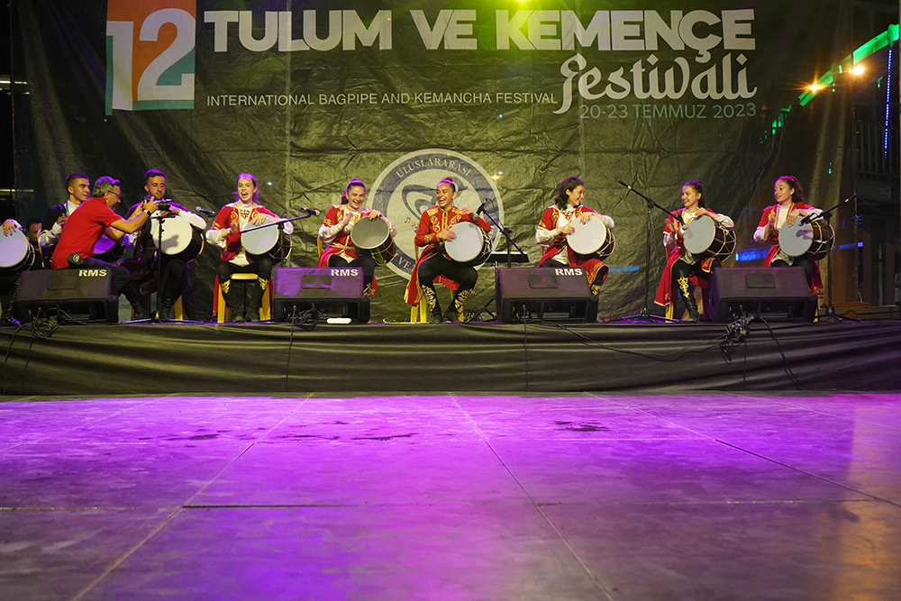 12. Tulum ve Kemençe Festivali'nde renkli görüntüler