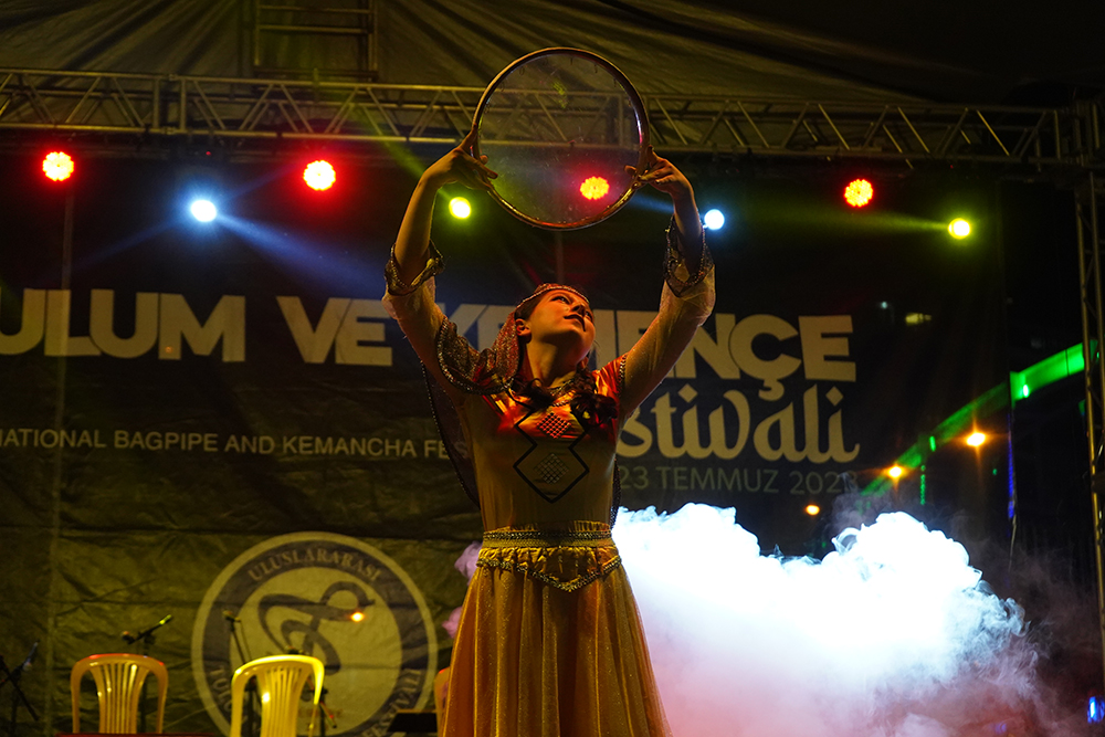 12. Tulum ve Kemençe Festivali'nde renkli görüntüler