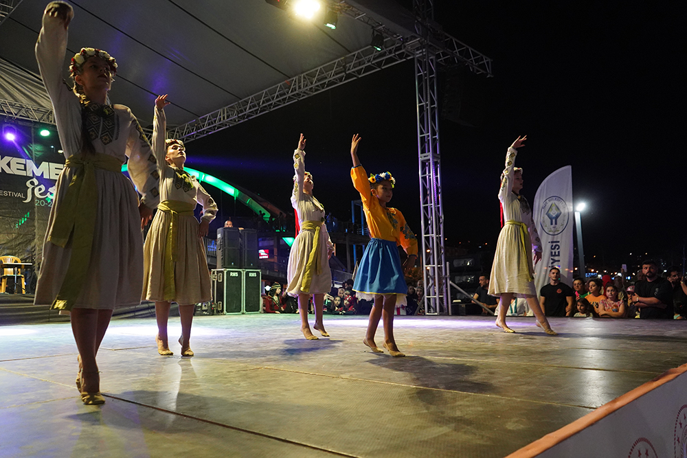 12. Tulum ve Kemençe Festivali'nde renkli görüntüler