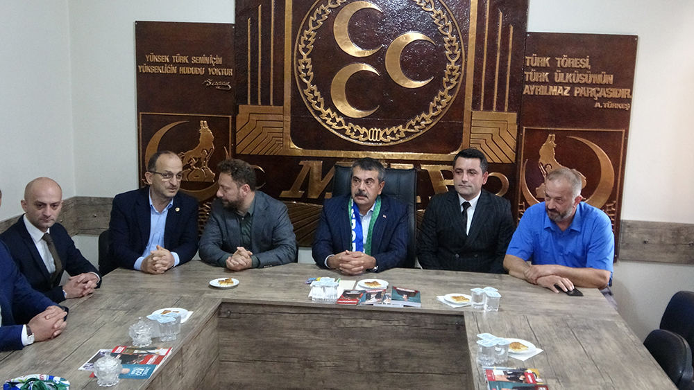 Milli Eğitim Bakanı Yusuf Tekin MHP Rize'ye ziyaret
