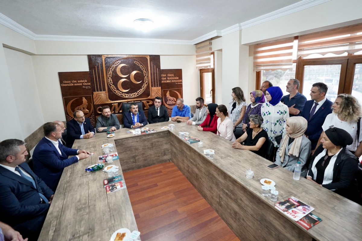 Milli Eğitim Bakanı Yusuf Tekin MHP Rize'ye ziyaret