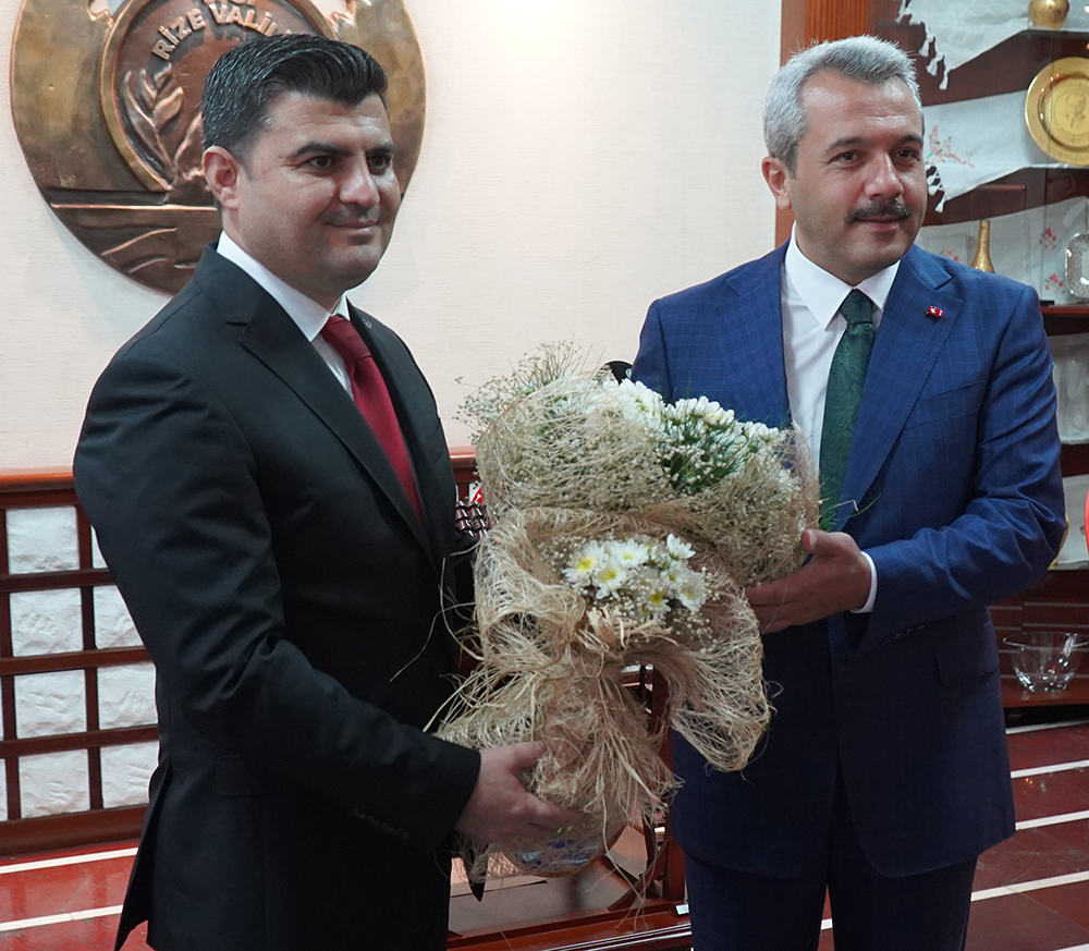Vali İhsan Selim Baydaş göreve başladı