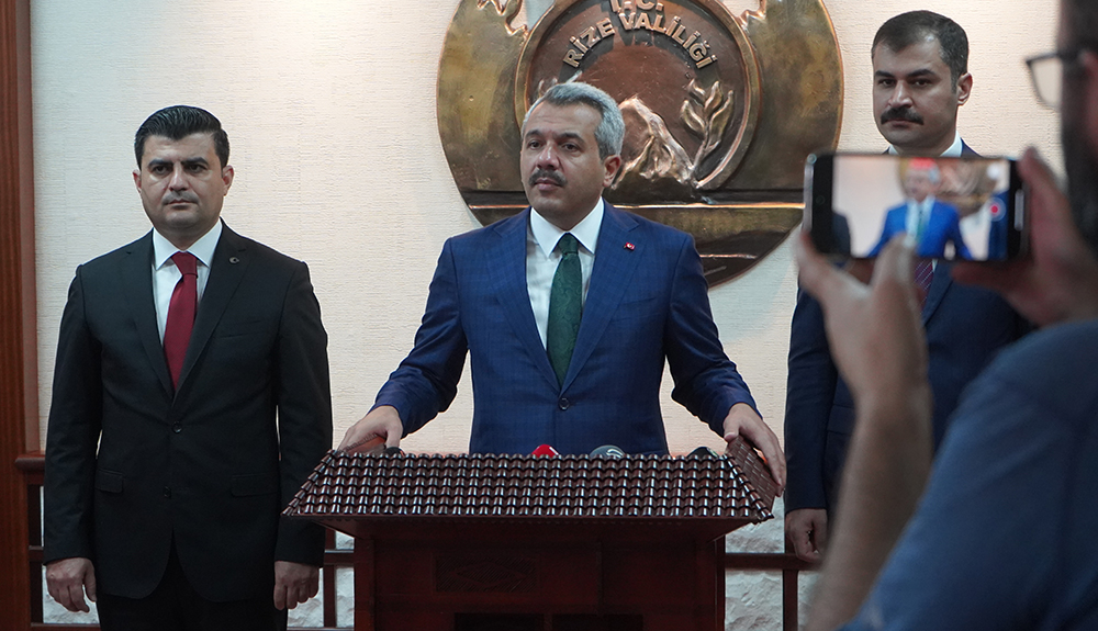 Vali İhsan Selim Baydaş göreve başladı