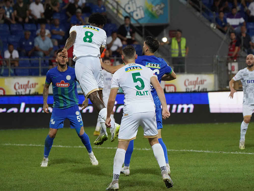 Rizespor - Alanyaspor maçı