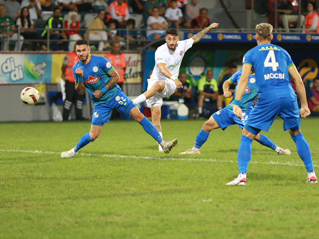 Rizespor Karagümrükspor maçı foto galerisi