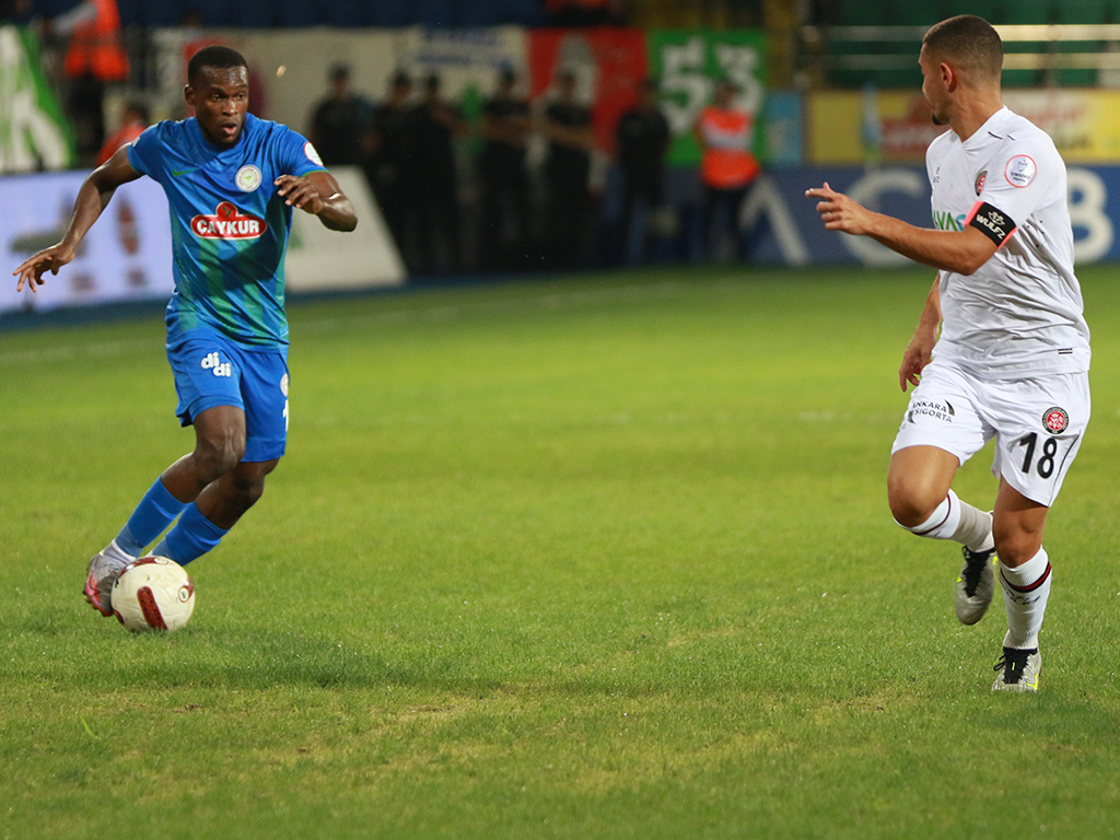 Rizespor Karagümrükspor maçı foto galerisi