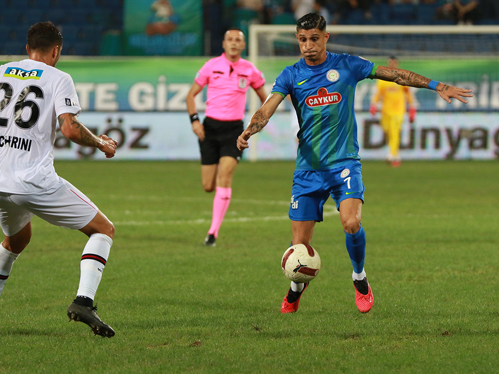 Rizespor Karagümrükspor maçı foto galerisi