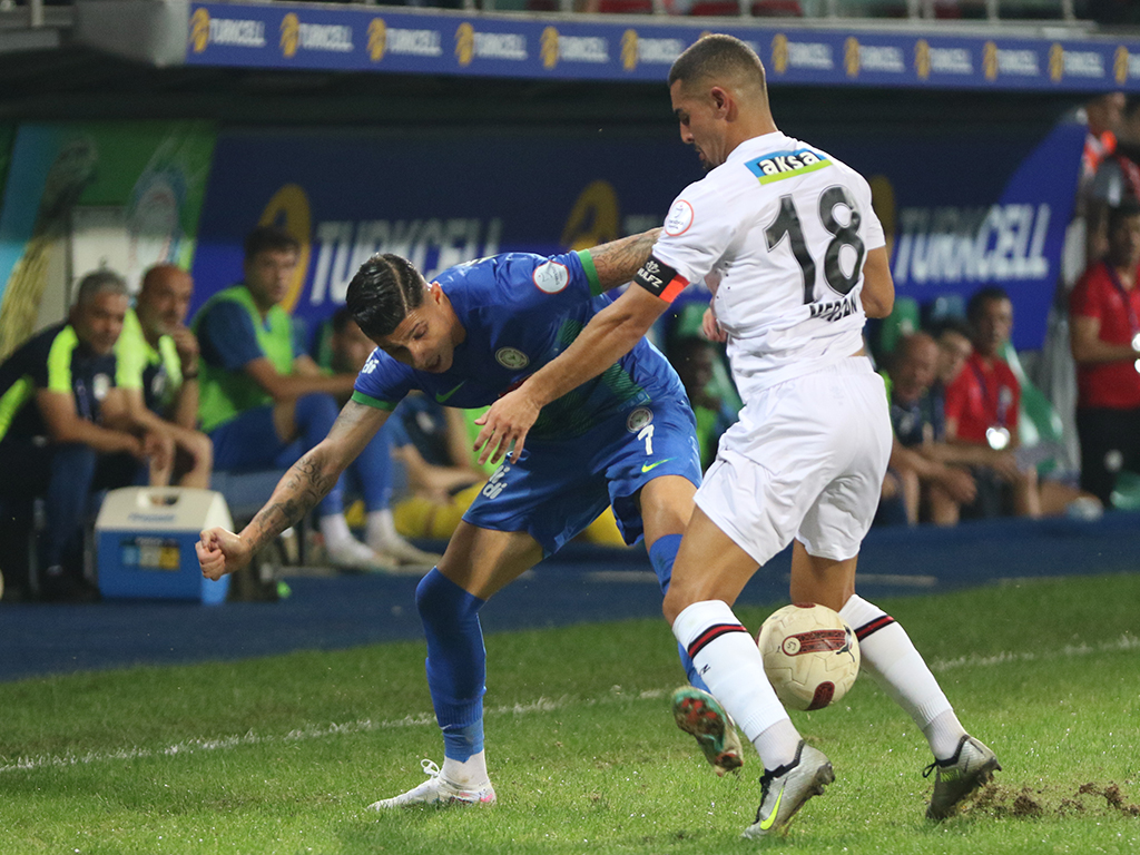 Rizespor Karagümrükspor maçı foto galerisi
