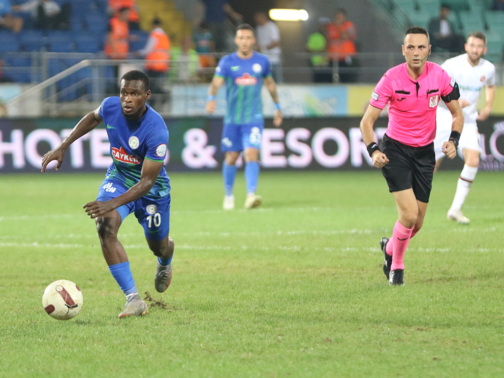 Rizespor Karagümrükspor maçı foto galerisi