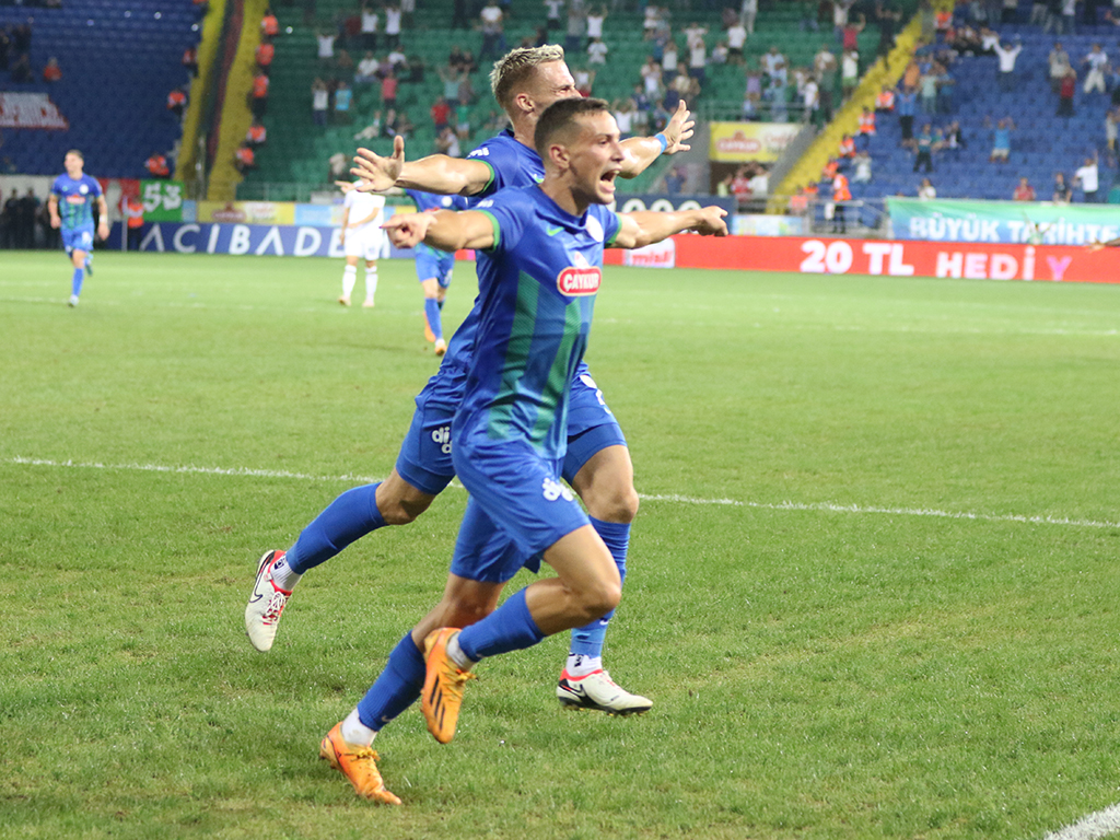 Rizespor Karagümrükspor maçı foto galerisi