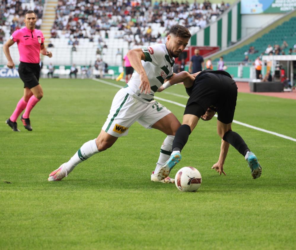 Konyaspor-Rizespor maçı foto galerisi