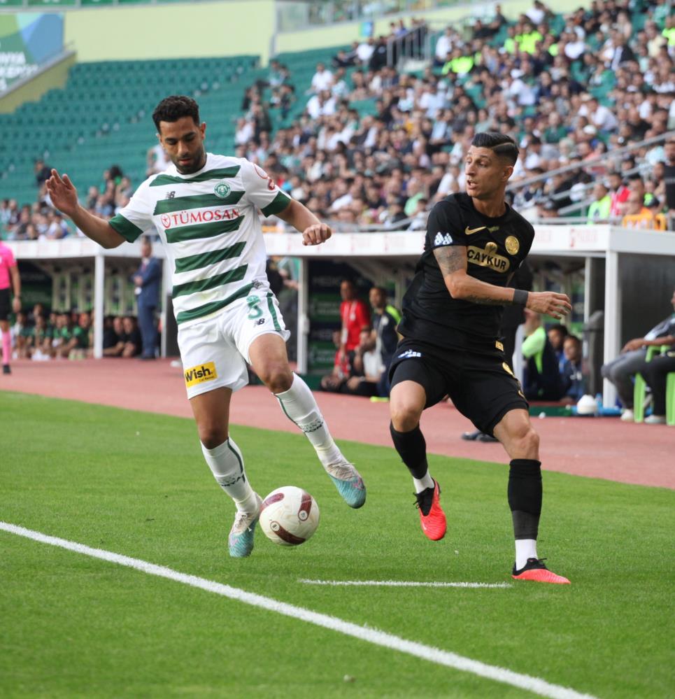 Konyaspor-Rizespor maçı foto galerisi