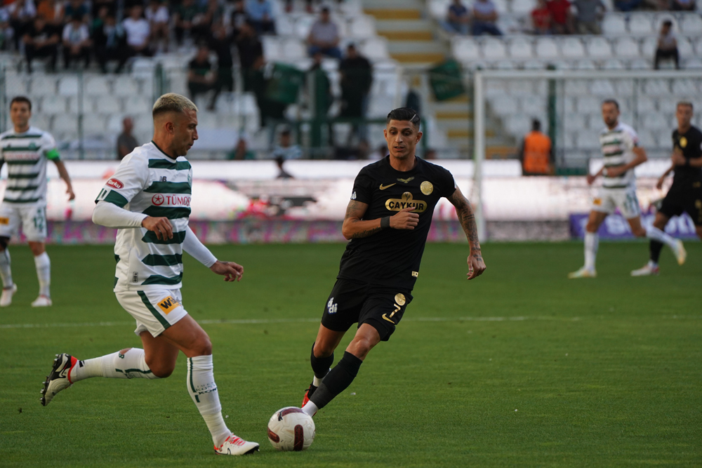 Konyaspor-Rizespor maçı foto galerisi