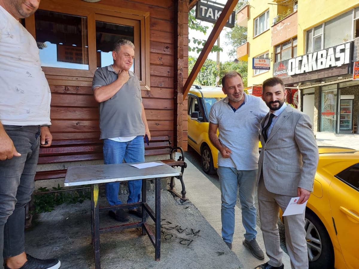 MHP İlçe başkanı ve Ülkü Ocakları Başkanından sokakta il kongresine davet