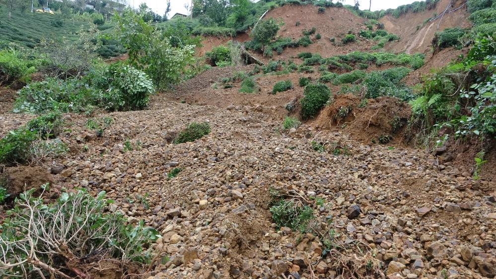 Rize'de şiddetli yağış hayatı olumsuz etkiledi