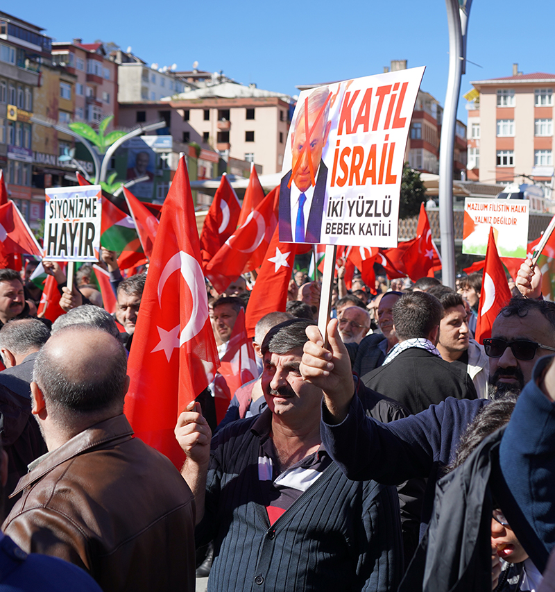 Rize'de Filistin'e destek mitingi