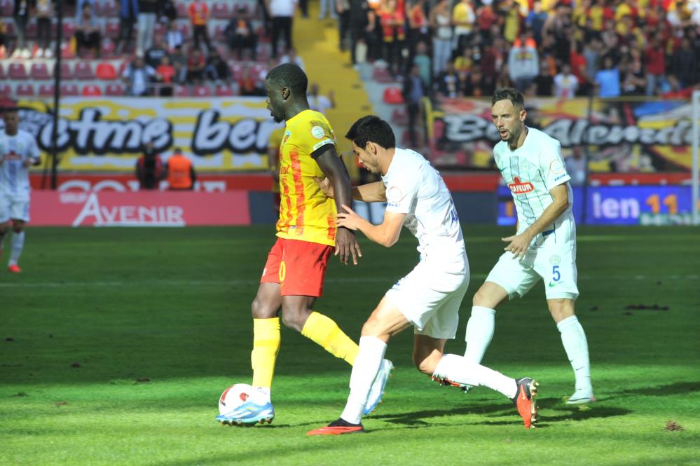 Rizespor Kayseri'de engele takıldı
