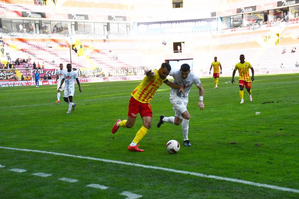Rizespor Kayseri'de engele takıldı