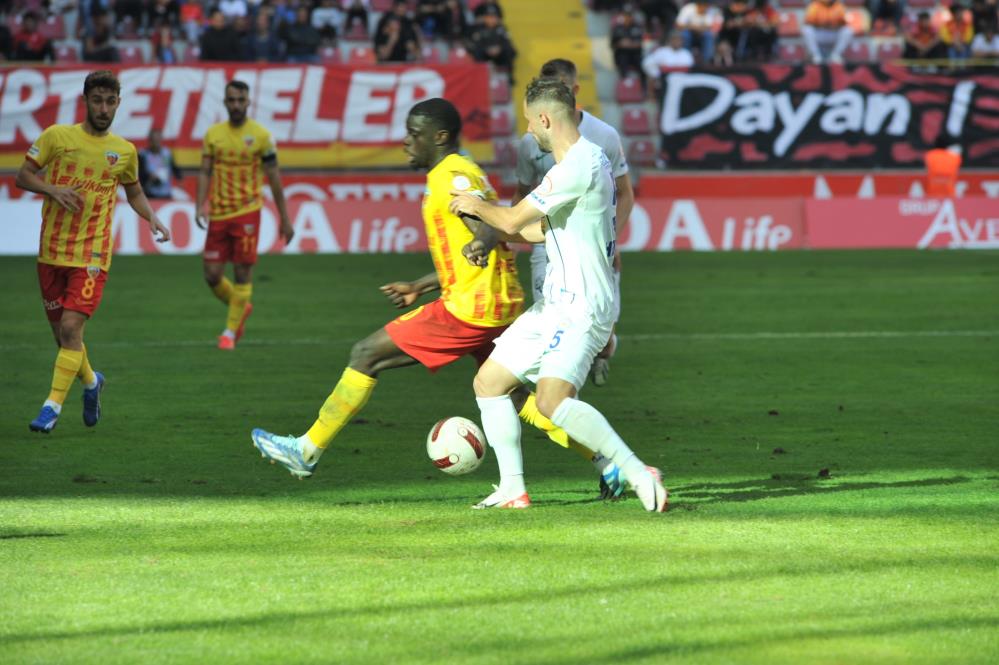 Rizespor Kayseri'de engele takıldı