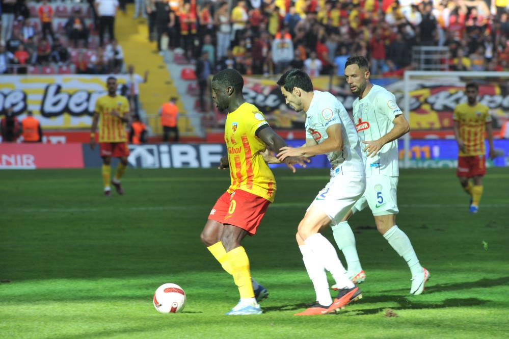 Rizespor Kayseri'de engele takıldı