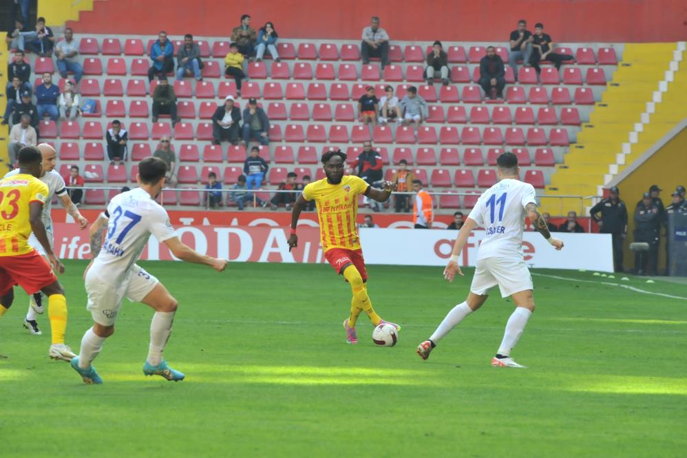 Rizespor Kayseri'de engele takıldı