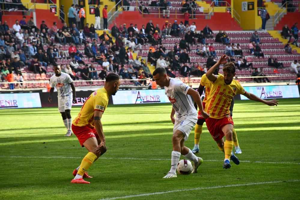 Rizespor Kayseri'de engele takıldı