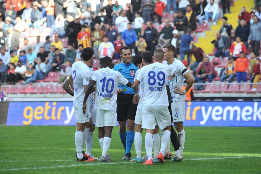 Rizespor Kayseri'de engele takıldı