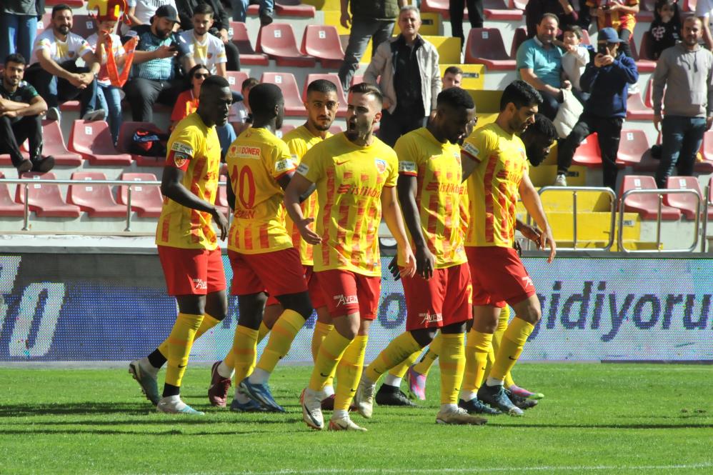 Rizespor Kayseri'de engele takıldı